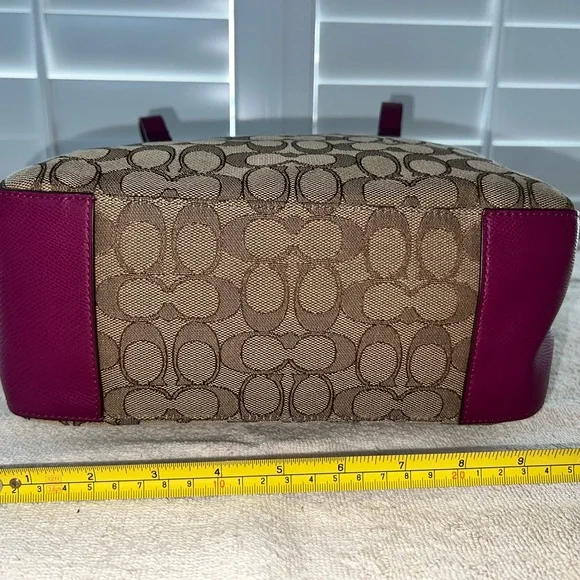 Coach Top Zip Shoulder Tote - D1657-F55364 - Picture 4 of 15